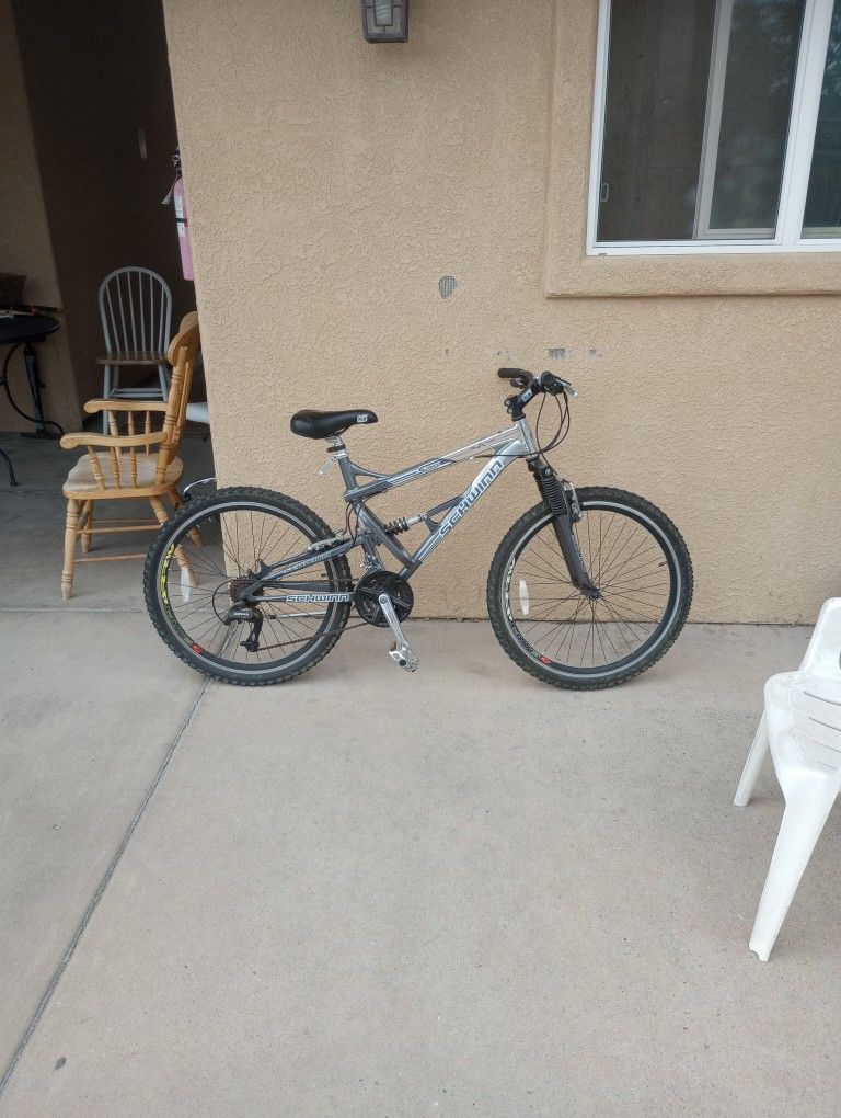 Schwinn Mountain Bike