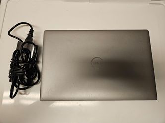 Dell Precision 15.6 Inch Widescreen Intel I7-11850H 32 GB Ram Memory 512 GB M.2 NVMe SSD Nvidia Graphics 4 GB GPU