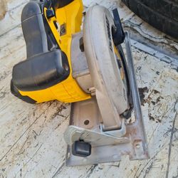 DeWalt Circular Saw 20v