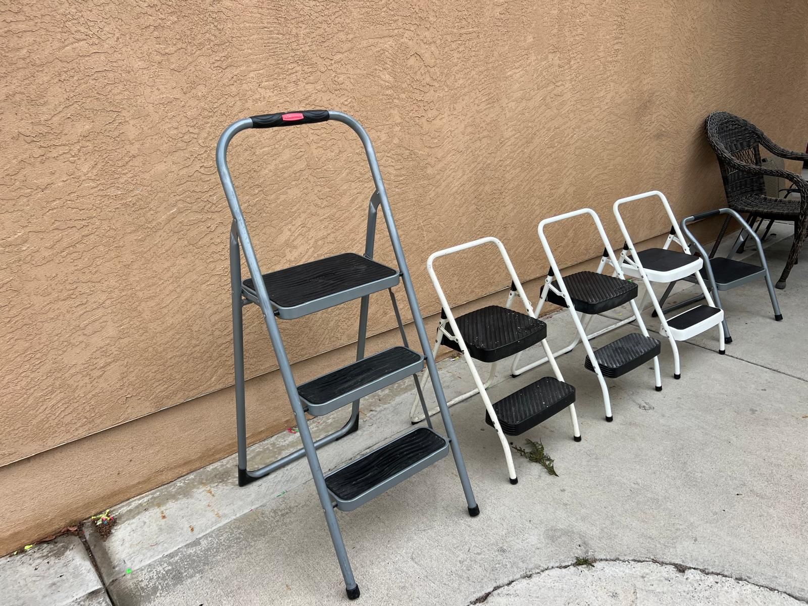 5 Kitchen Ladders $40 And $20