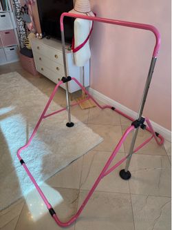 CHAMPIONPLUS Adjustable Folding Gymnastics Bar – Pink | 5 Heights | 160 lb Capacity