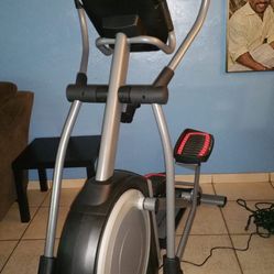 Norditrack Elliptical Commercial 14.9 Model