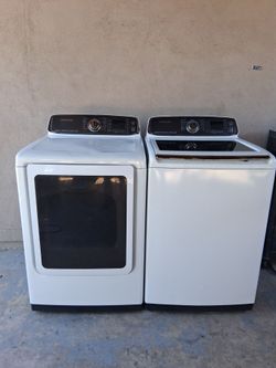 Samsung Washer And GAS Dryer set