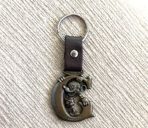Vintage G Disney Mickey keychain