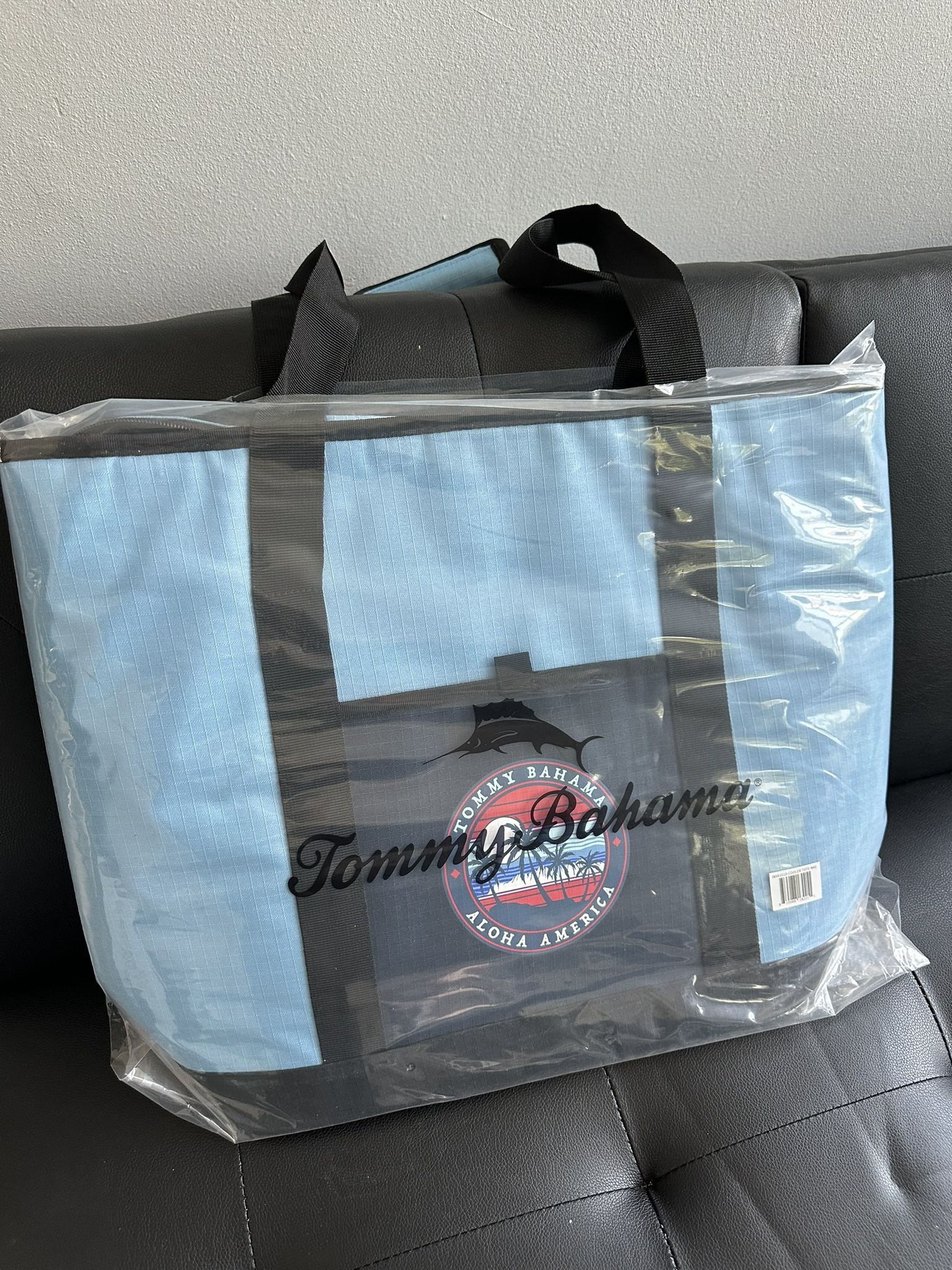 Tommy Bahama Cooling Tote Insulated