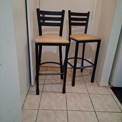 Kitchen Counter Hight Chair EXCELLENT Condition Strong & Stable And Light WIGHT 2 Chair Available  Hight 30" Inches, Width 17" Inches, Each For $20