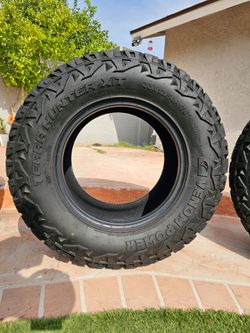 Venom Power Terra Hunter X/T 33x12.50r17