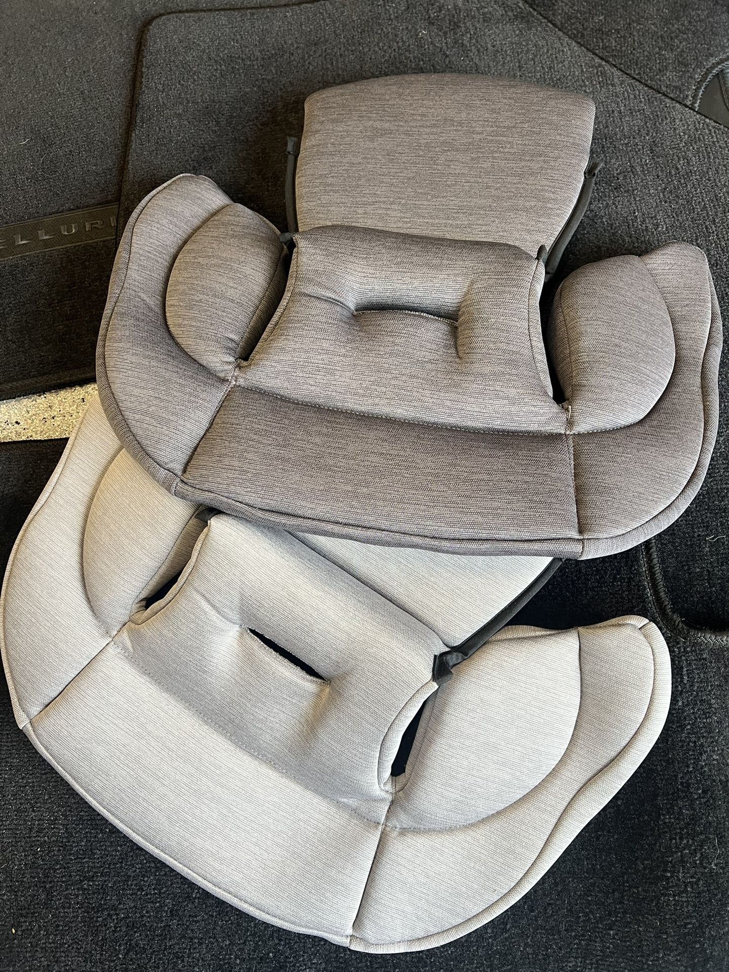 FREE newborn insert Chicco Nexfit Max