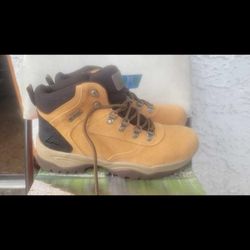 Ozark Trail Men's Size 9 Wheat Brown Suede Free Edge Hiking Ankle Boots new in box
