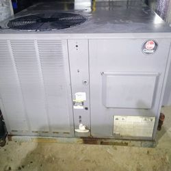 RHEEM 2 TON GAS PACK 410A WORKS GREAT 