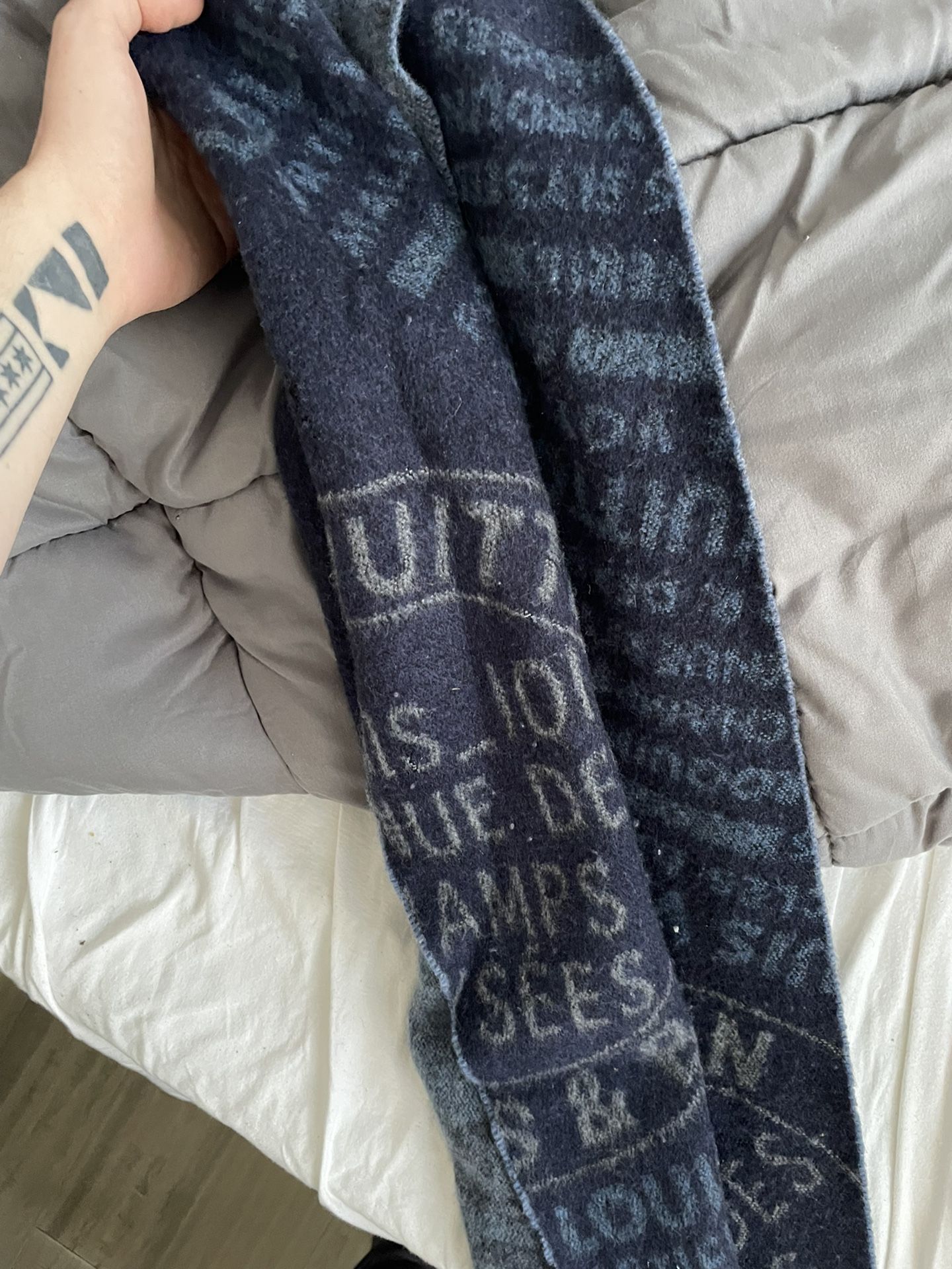 Louis Vuitton Blue Scarf