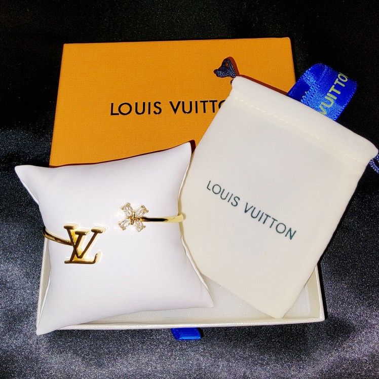 Louis Vuitton initials bangle in gold-tone Buy 2 Get 1 Free