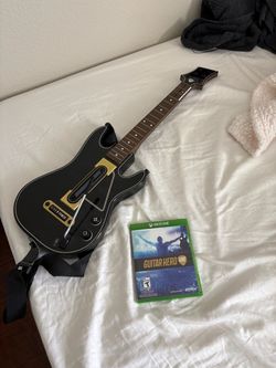 Guitar Hero Live Xbox One Bundle with Guitar