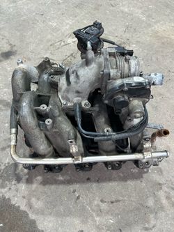 Intake Manifold with Throttle Body Assembly