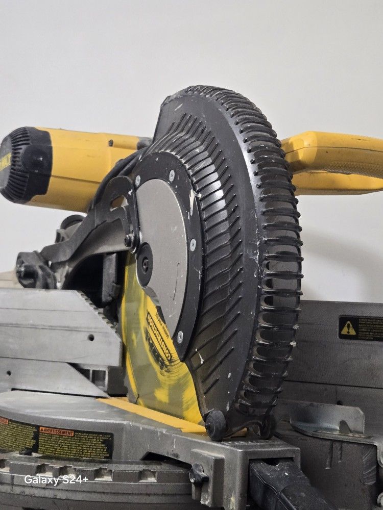 Sierra Dewalt De 12 Electrica