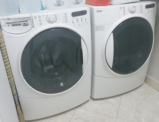 Kenmore Washer and Dryer Set