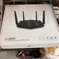 AC1200 Dual Band Smart Wi-Fi Router 