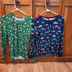 5 Each Christmas Shirts Size Med 