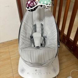 4Moms MamaRoo Baby Swing