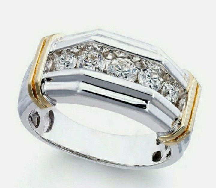 Beautiful! White Sapphire/925 Silver Filled Ring/Size 7 3/4-ππππ