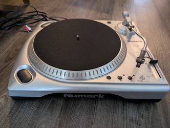 Numark Turntable