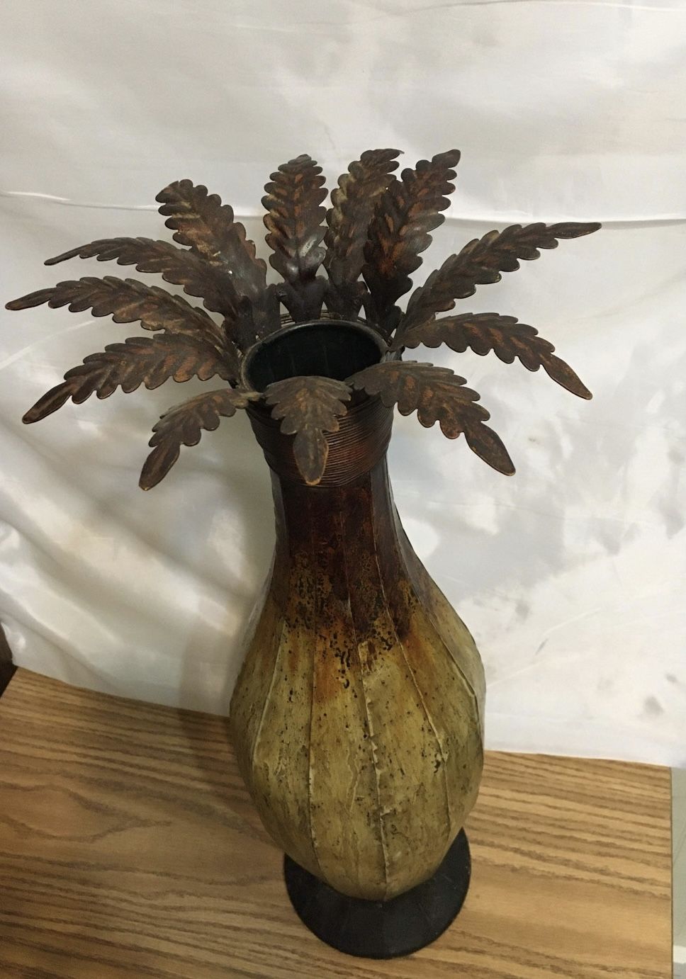 Vintage Tin Copper /Brown Toned Metal Vase Fern Leaves 20” Tall Rustic Decor