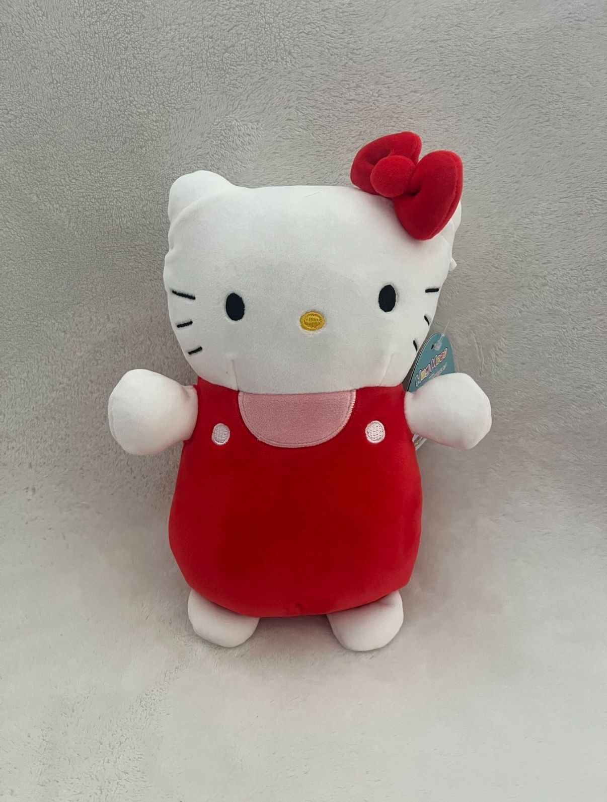 Hello Kitty Squishmallow Hugmee