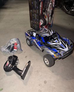 Traxxas slash 2wd brushless