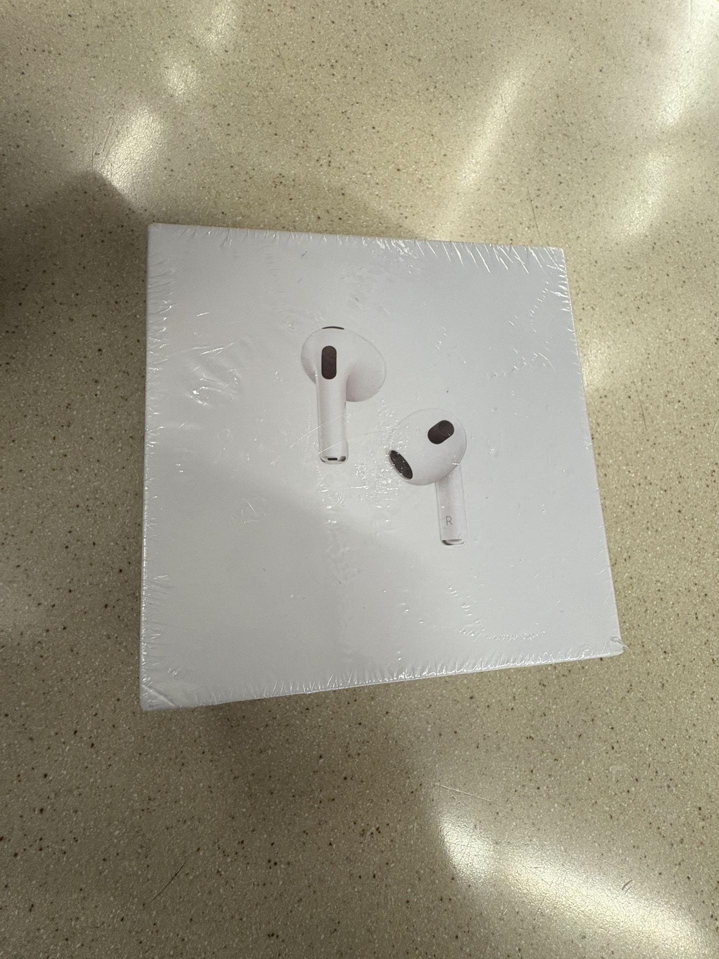 AirPods (3rd Generation)