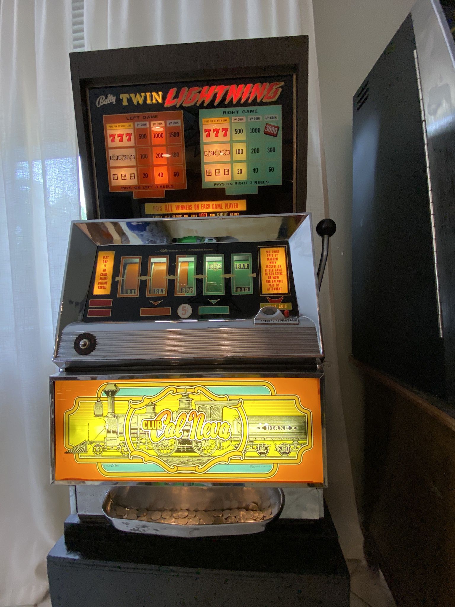 Bally EM Slot Machine In Excellent Working Condition 