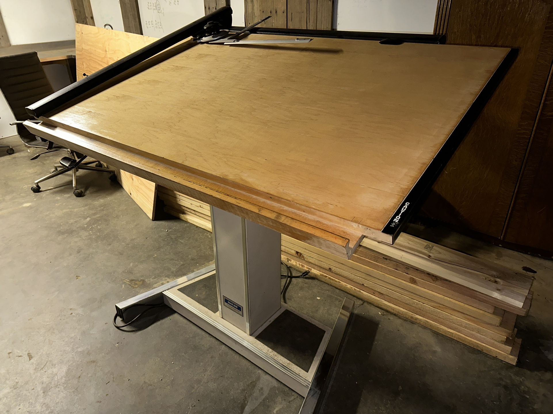 Mayline Futur-matic Electric Enginers Drafting Table