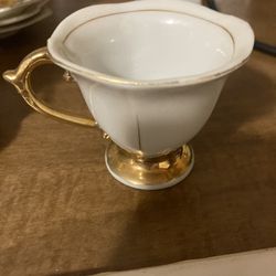 Demi Tas Cups & Saucers