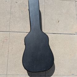 Guitar / Bass Case And Bags