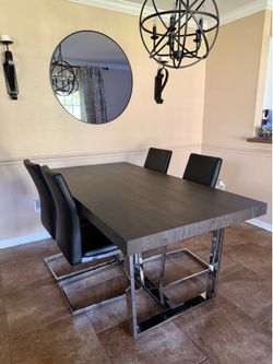 Dining Table + 6 Chairs + Mirror