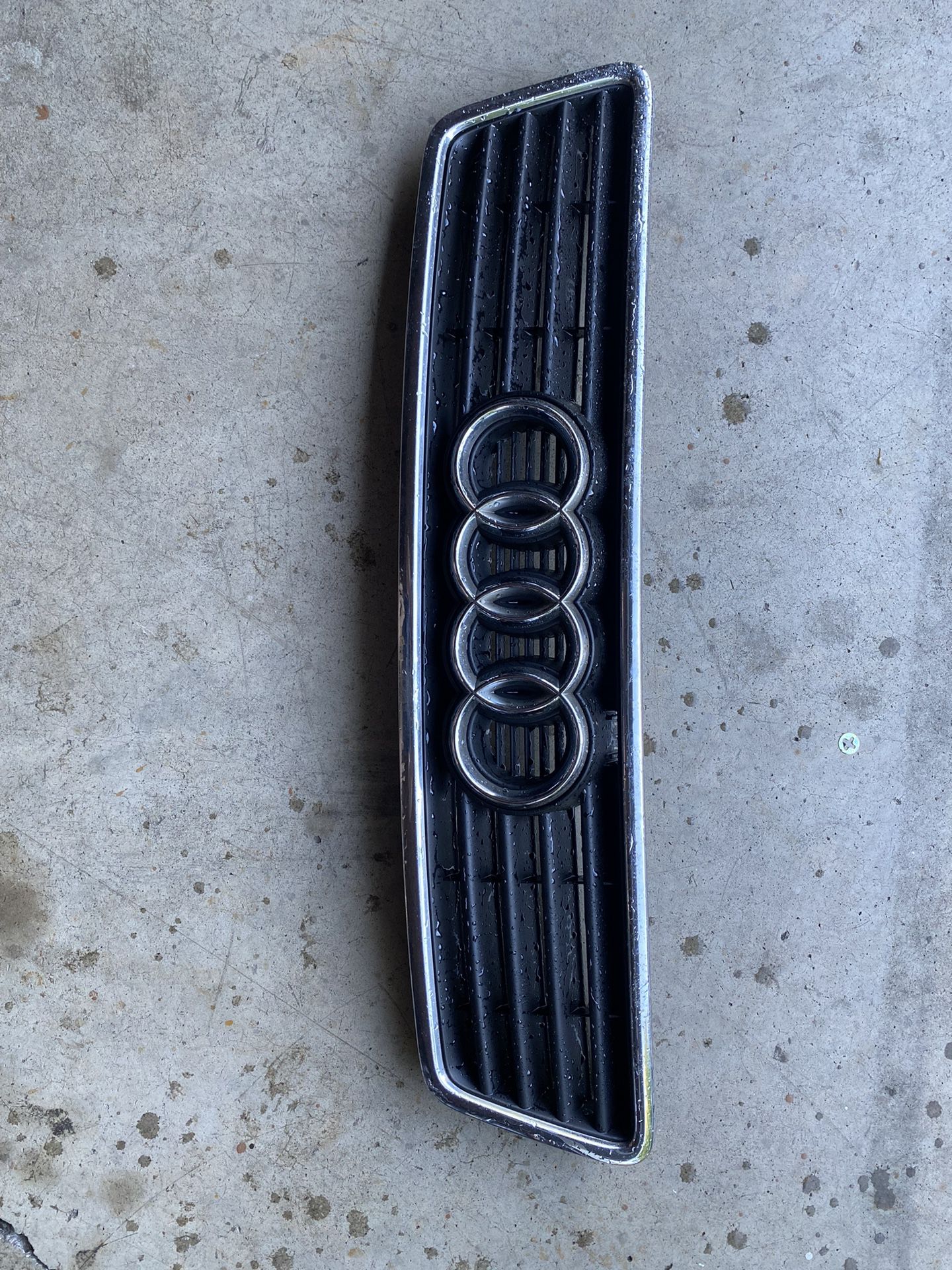Audi B6 Grill