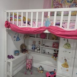 Camita con ropero y 3 cajones incluye colchon