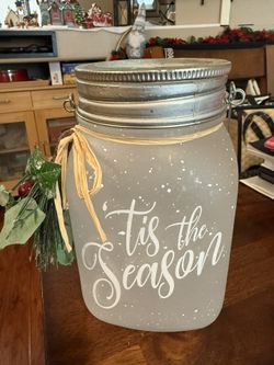 Scentsy Deck The Halls Warmer