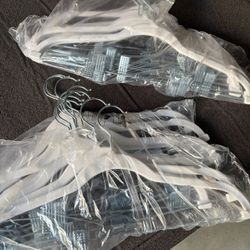 Hangers 20pc 