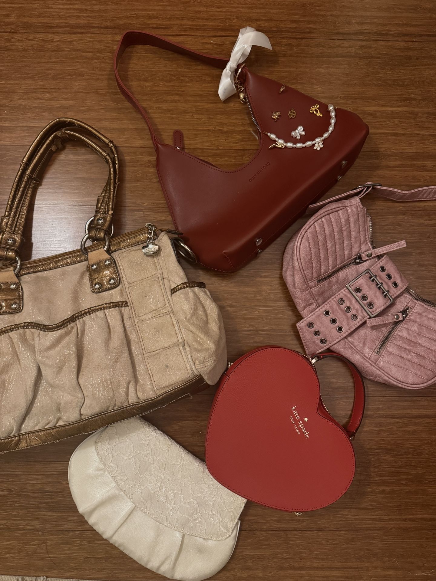 Purses & Bags - Swipe Up With Offers!