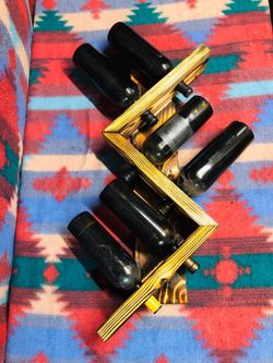 6 Wine Bottle Wall Mount Holder
