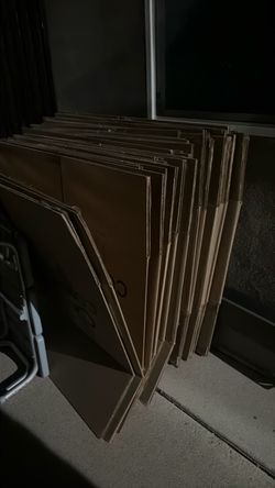Free moving boxes