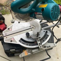 Makita 10” Sliding Miter Saw
