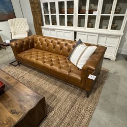 🇺🇸 Tufted Brown Leather Sofa ‼️🛋️ Same Day Delivery
