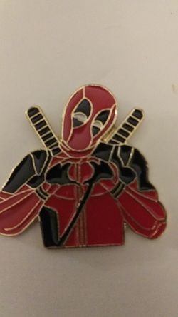 NEW DEADPOOL LOVE ENAMEL PIN