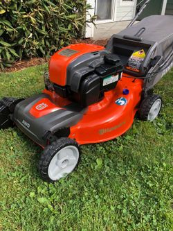 Absolutely beautiful Husqvarna all wheel drive self-propelled lawnmower