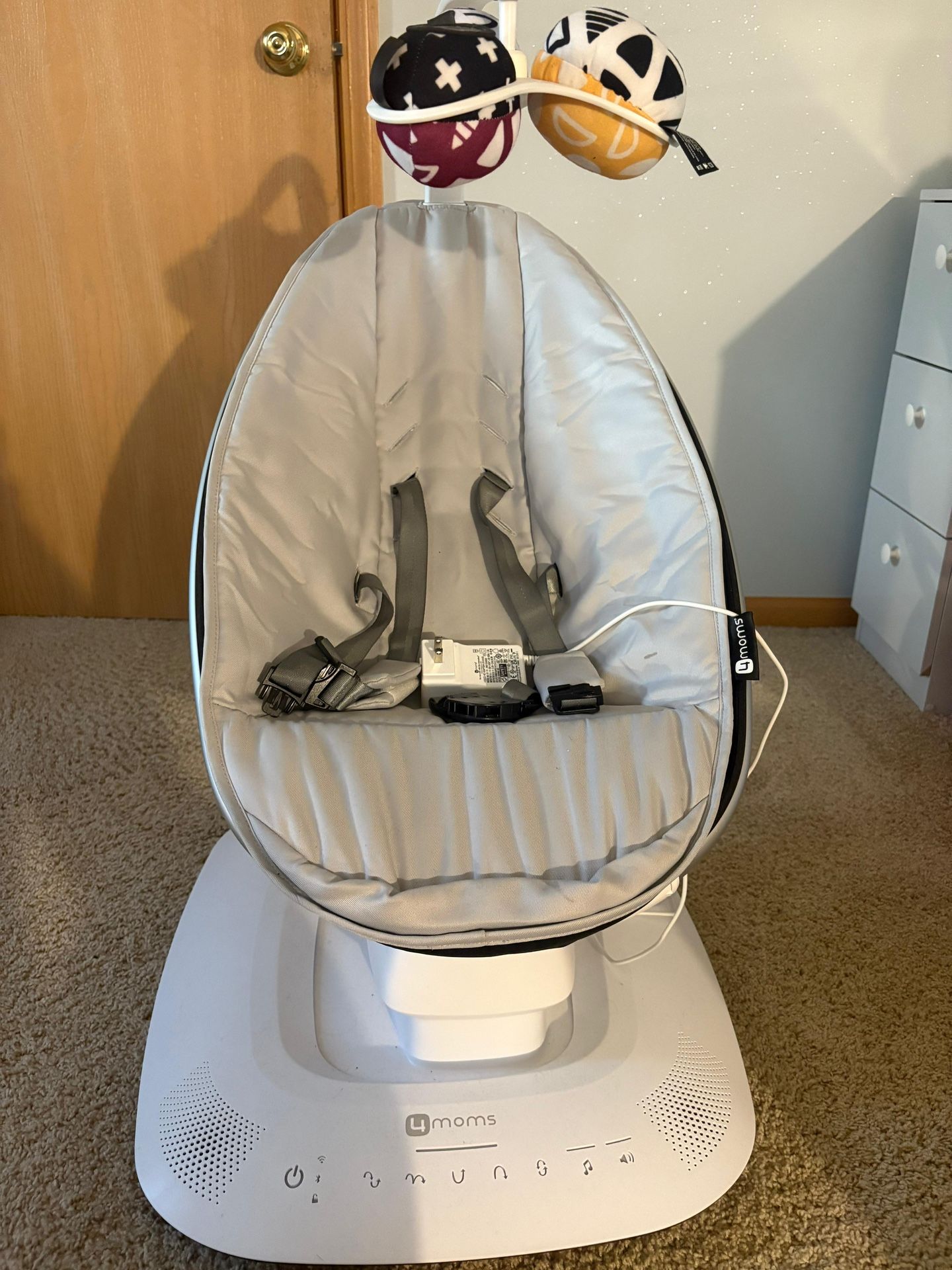 4Moms Baby swing With Bluetooth 