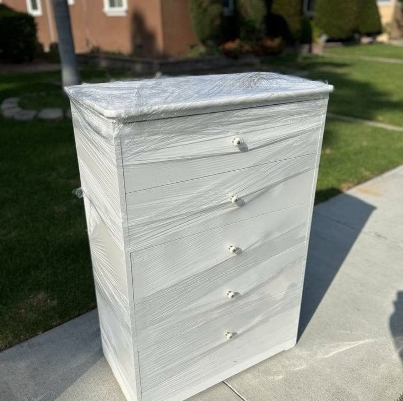 New White 5 Drawer Dresser