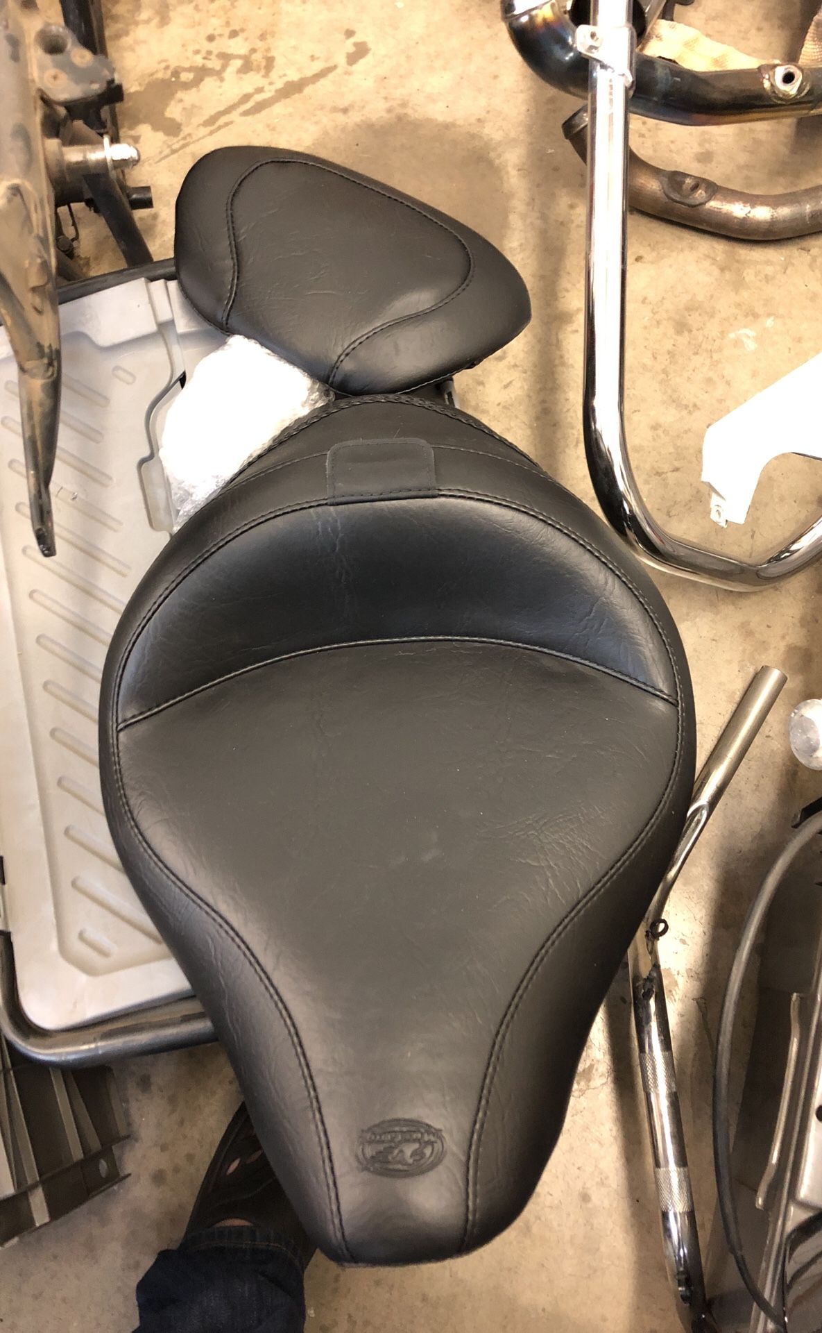 Mustang Seat for 04-16 sportsters