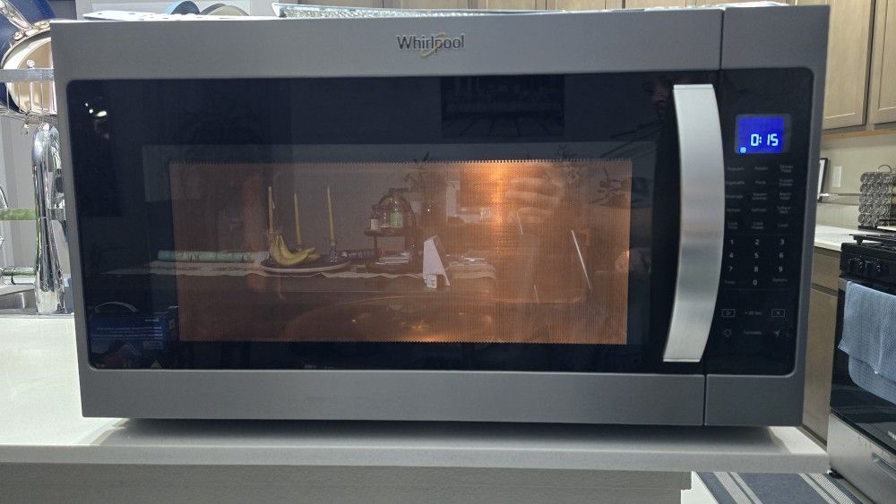 2.1Cu Ft Whirlpool Over the range Microwave / WMH53521HZ06