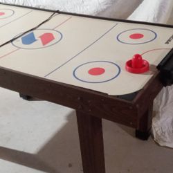 Air Hockey Table